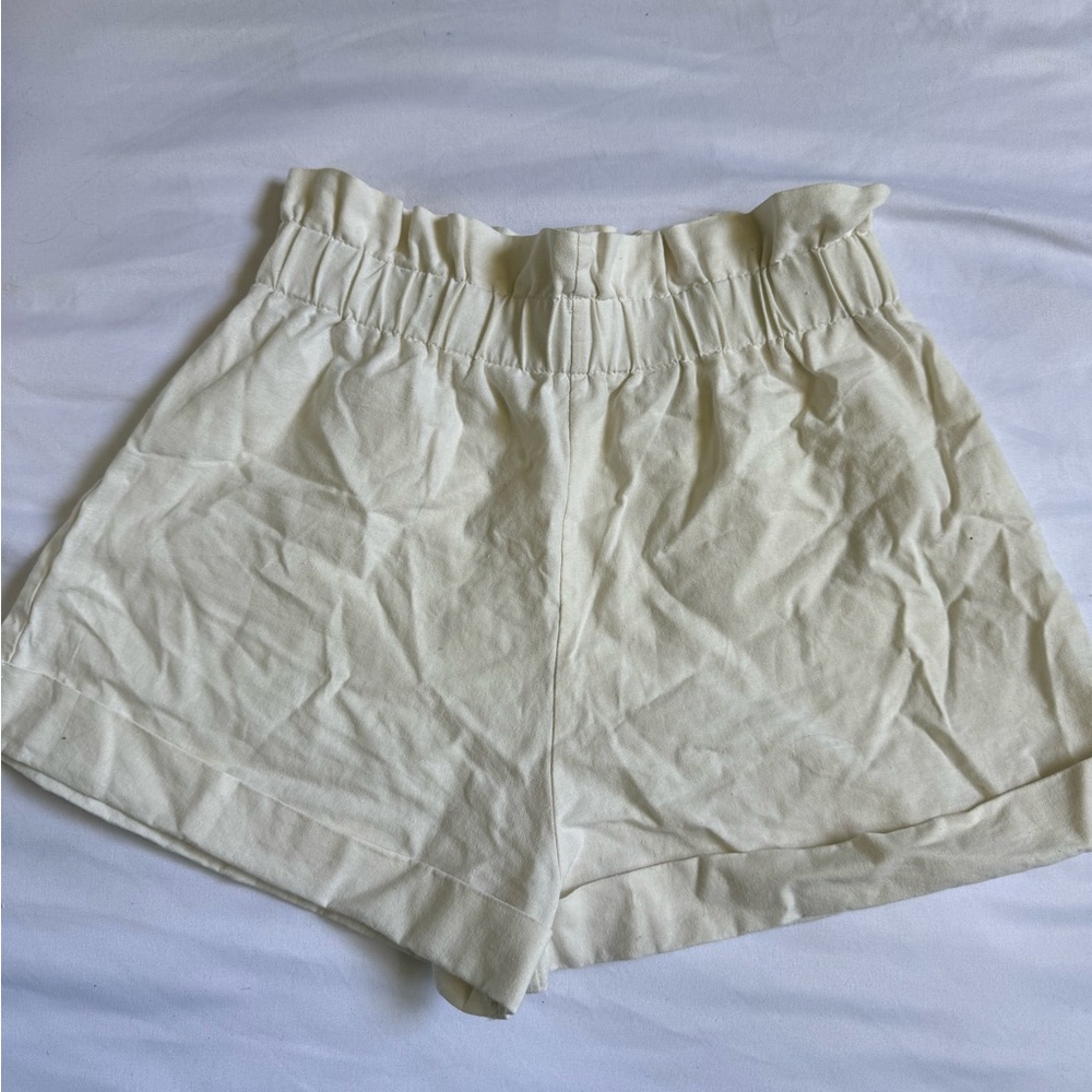 linen short from Mimz